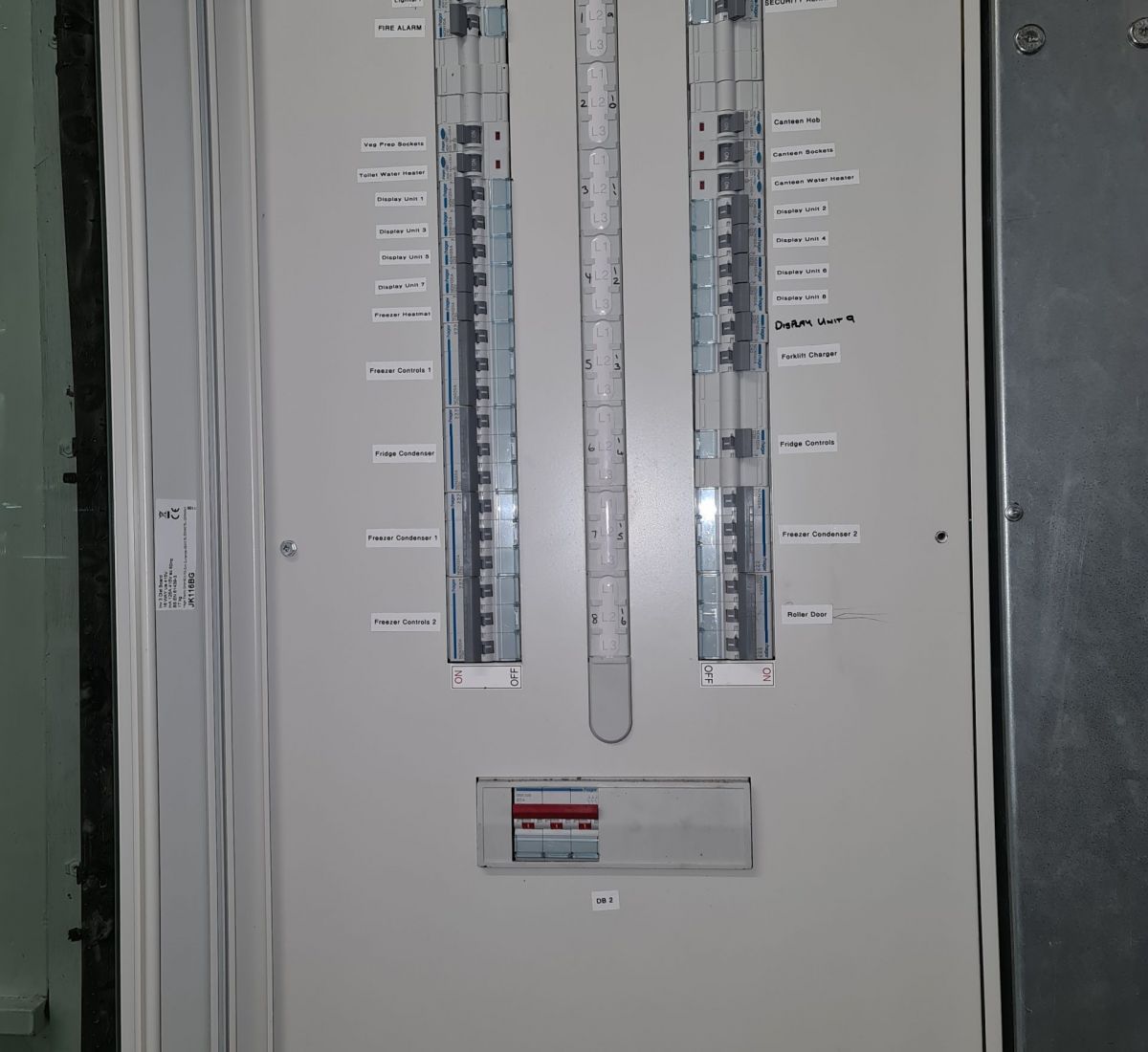 Electrician Fife Electrical Contractor Kirkcaldy, Dundee Stuart Penrose Electrical